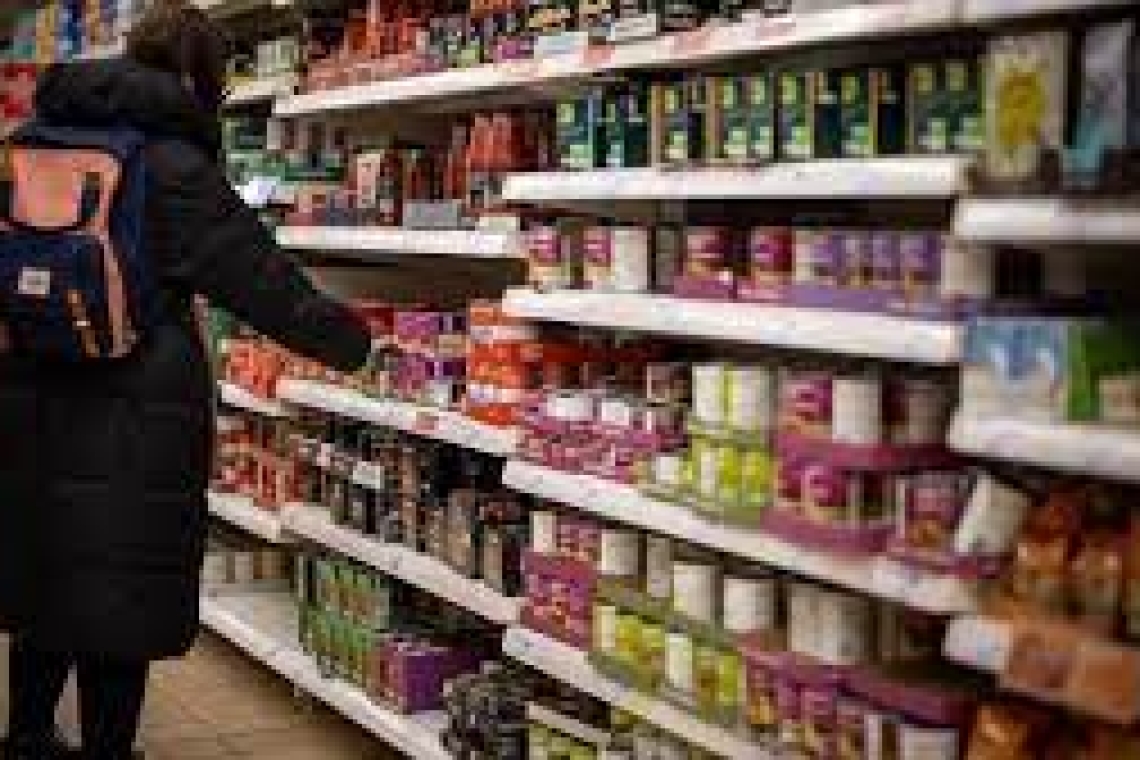 Les Britanniques contraints de modifier leurs habitudes alimentaires face à la hausse des prix 